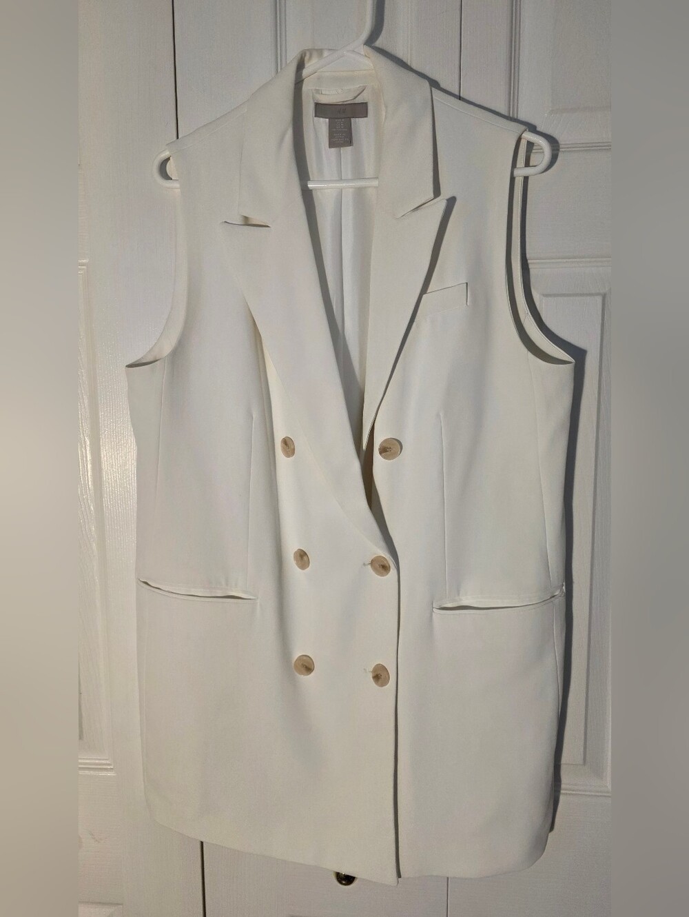 H&M Cream Double-Breasted Sleeveless Blazer Vest Size Medium - Picture 3 of 8